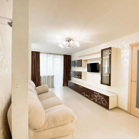 Beautiful 1-Bedroom Near Most City Center Dnipro Eksteriør billede
