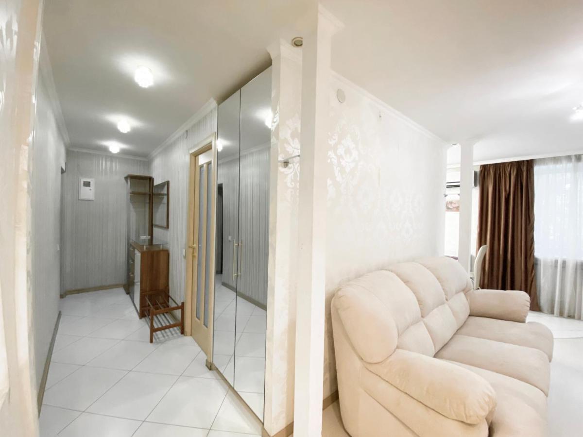 Beautiful 1-Bedroom Near Most City Center Dnipro Eksteriør billede