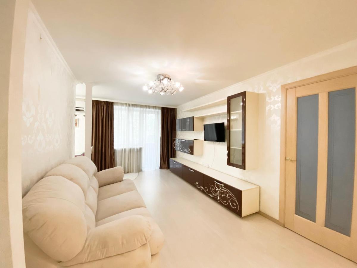Beautiful 1-Bedroom Near Most City Center Dnipro Eksteriør billede