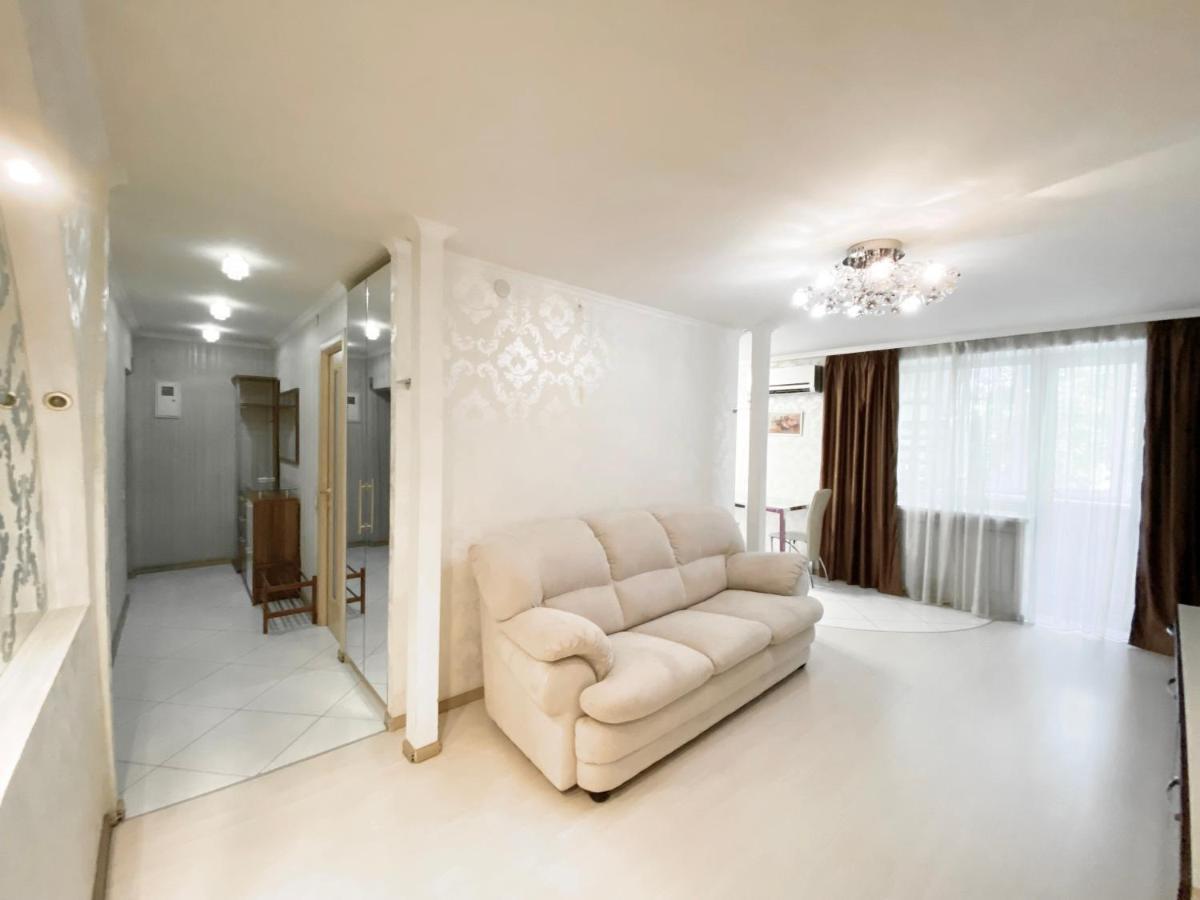 Beautiful 1-Bedroom Near Most City Center Dnipro Eksteriør billede