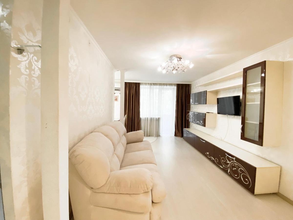 Beautiful 1-Bedroom Near Most City Center Dnipro Eksteriør billede