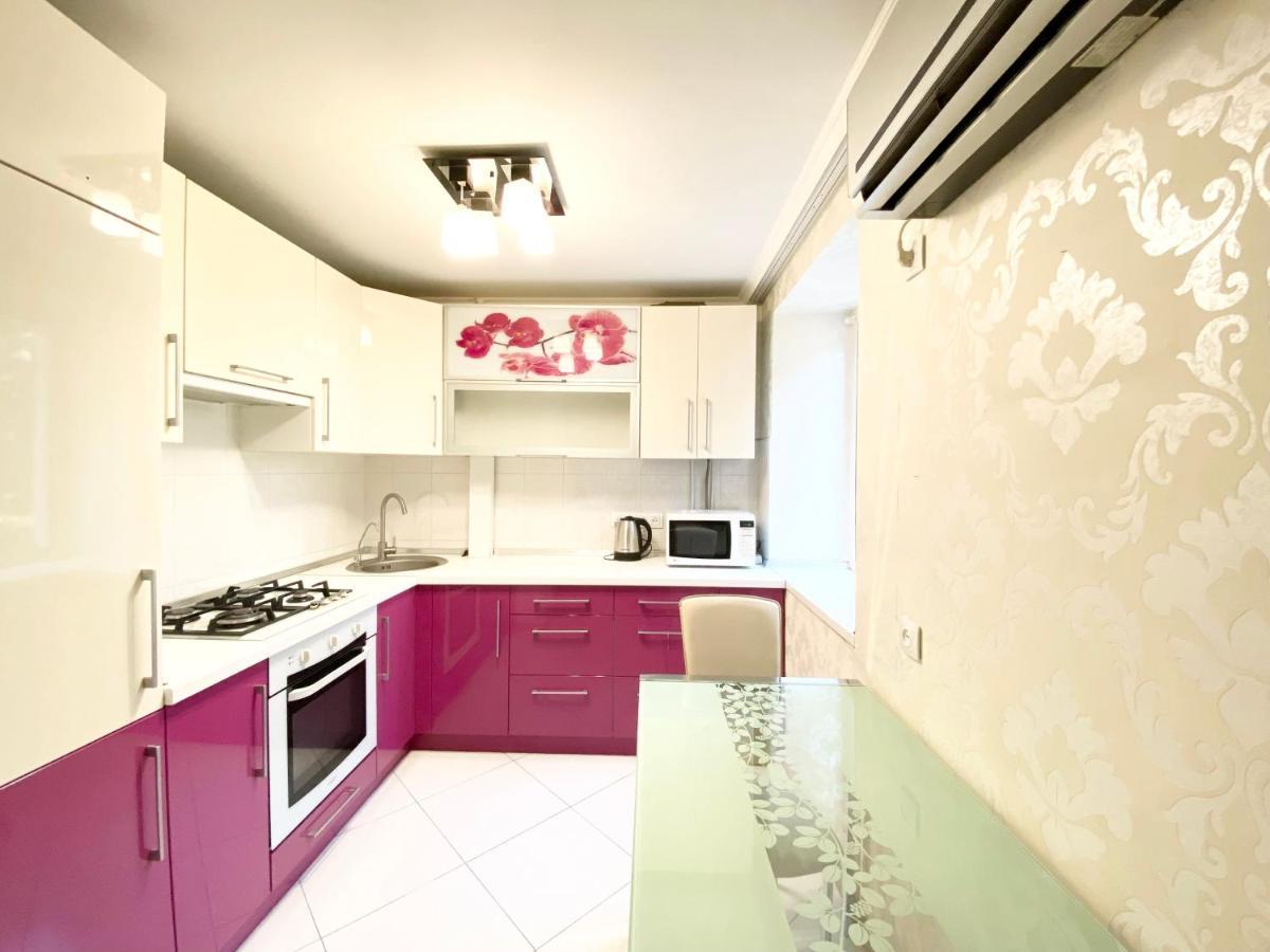 Beautiful 1-Bedroom Near Most City Center Dnipro Eksteriør billede