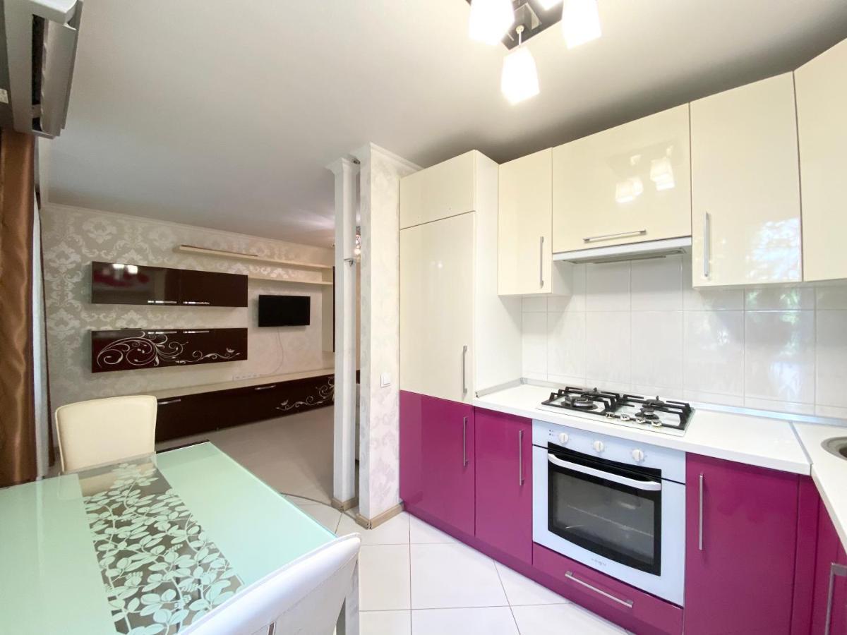 Beautiful 1-Bedroom Near Most City Center Dnipro Eksteriør billede