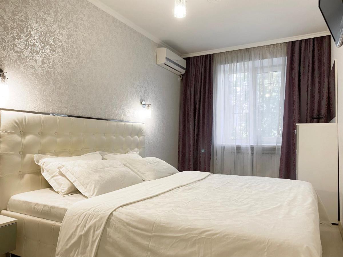 Beautiful 1-Bedroom Near Most City Center Dnipro Eksteriør billede
