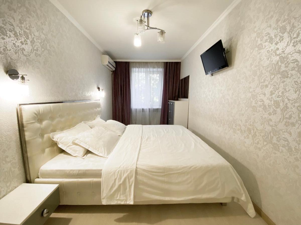Beautiful 1-Bedroom Near Most City Center Dnipro Eksteriør billede